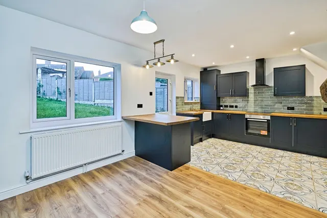 King George Crescent, Walsall, WS4, photo 2