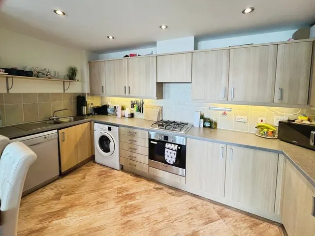 Stone Close, Poole, BH15, photo 3