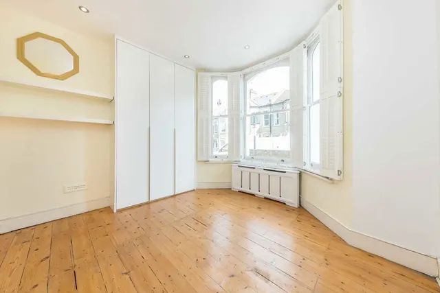Harbut Road, SW11, photo 3