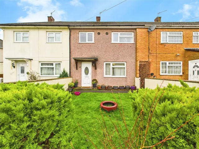 Gullon Walk, Bristol, BS13, photo 1