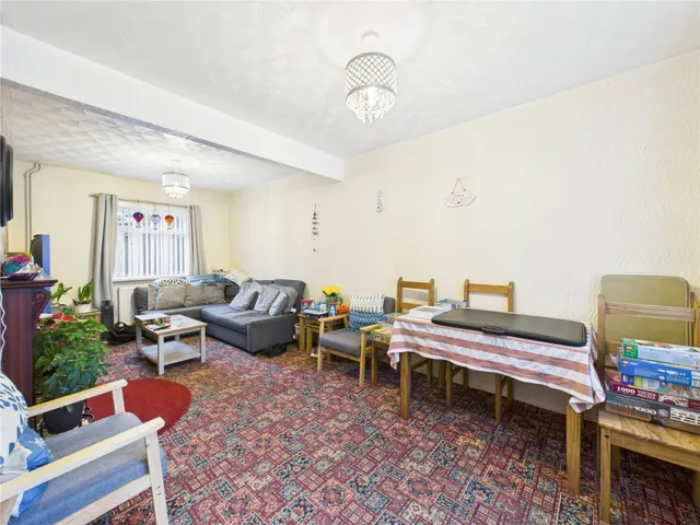 Gullon Walk, Bristol, BS13, photo 2