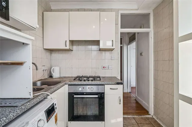 Photo 3 — Townshend Road, St John's Wood, London, NW8 6LB