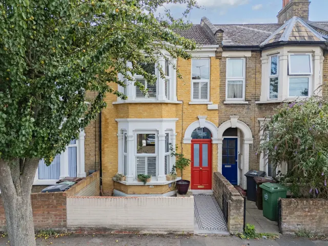 Radlix Road, London, E10, photo 1