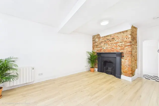 Bartholomew Street, Newbury, RG14, photo 3