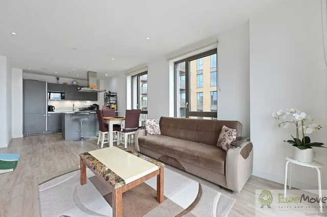 Oldfield Lane North, Greenford, UB6, photo 3
