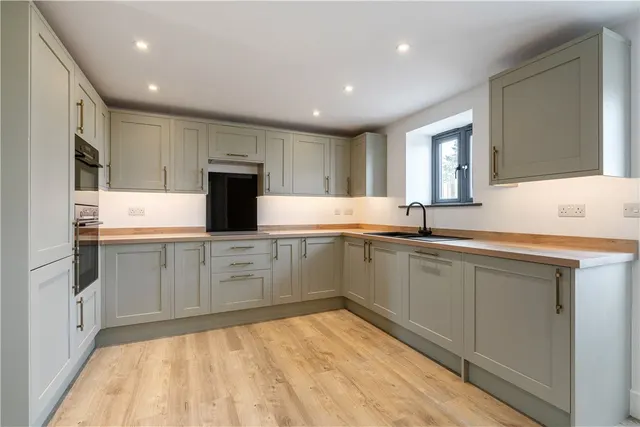 Camela Lane, Camblesforth, YO8, photo 3