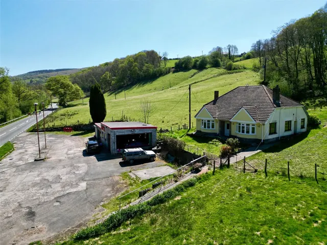 Halfway, Llandovery, Carmarthenshire, SA20 0SD, photo 1
