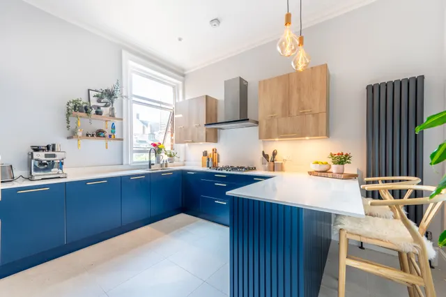 Photo 2 — 31a Dean Road, London