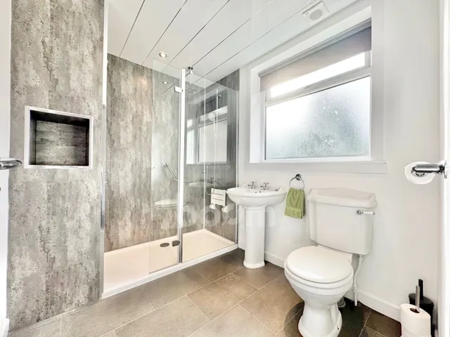 Arran Crescent, Beith, KA15, photo 3