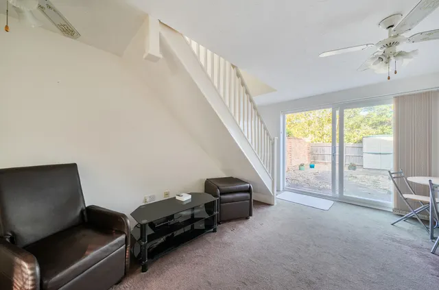 Challis Place, Bracknell, RG42, photo 2