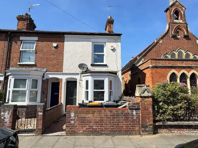Howard Avenue, Bedford, MK40, photo 1