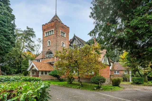 Tower Road, Heatherbank, GU26, photo 1