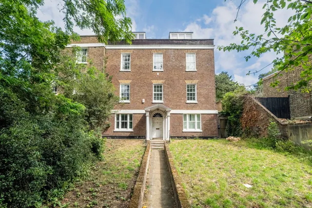 Blackheath Hill, London, SE10, photo 1
