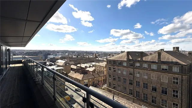 Scoresby Street, Bradford, BD1, photo 2