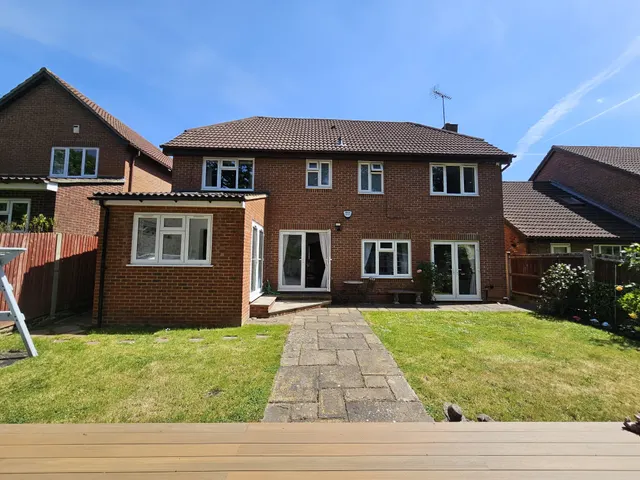 Priory Field Drive, Edgware, HA8, photo 2