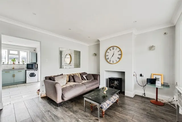 Poplar Avenue, Swindon, SN2, photo 3