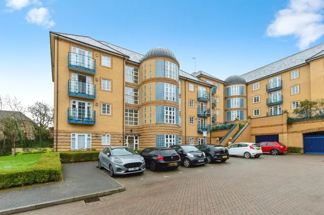 Newland Gardens, Hertford, photo 1