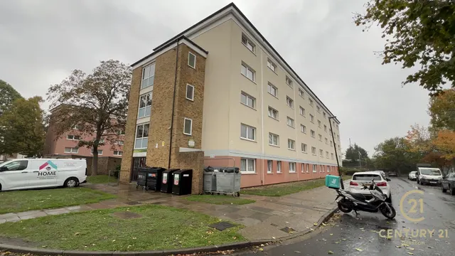 Edgar Road, Hounslow, TW4, photo 1