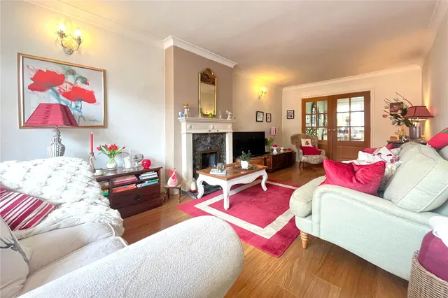 Photo 2 — Weydon Hill Road, Farnham, Surrey, GU9 8NX