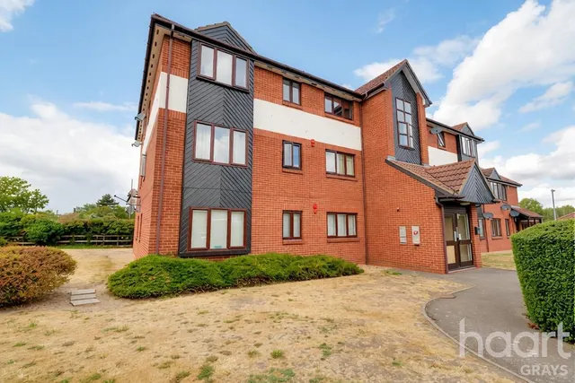 Brimfield Road, Purfleet, RM19, photo 1