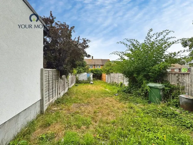 Photo 2 — Whitehill Road, Crayford, Dartford, DA1