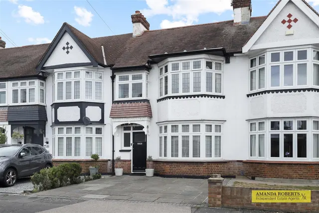 Photo 2 — Endelbury Road, Chingford