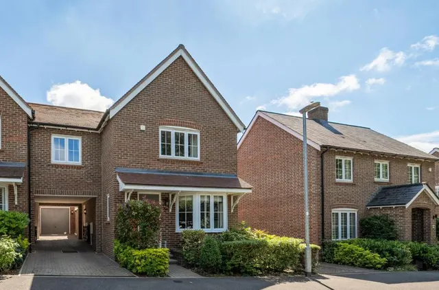 Buchanan Way, Binfield, RG42, photo 1