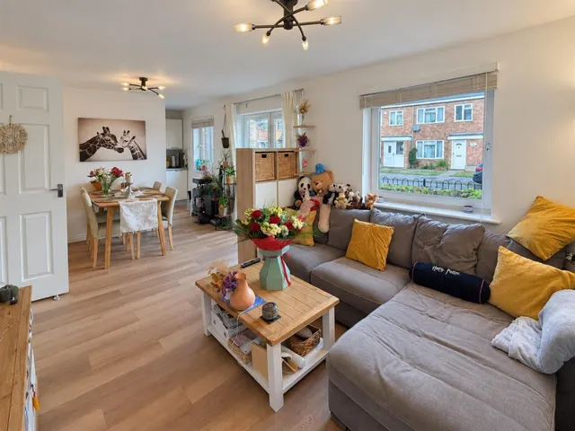 Amersham Road, Caversham, photo 2