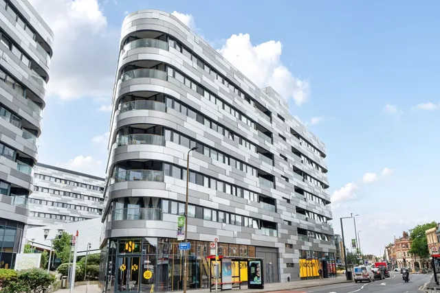 Photo 3 — Lambarde Square, SE10