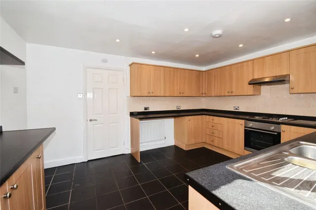 Lansdowne Grove, Wigston, LE18, photo 3