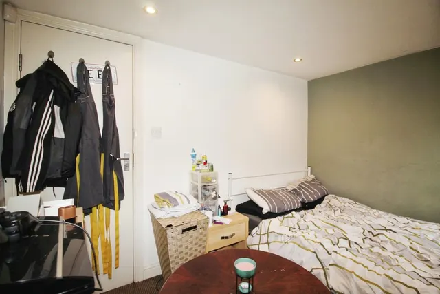 Trelawn Terrace, Headingley, LS6, photo 2