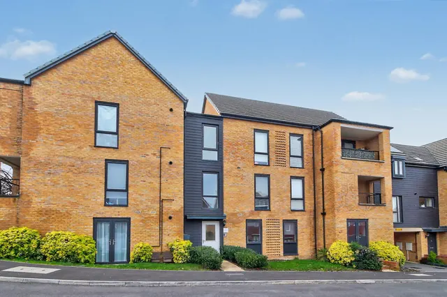 Condor Way, Basingstoke, RG24, photo 1