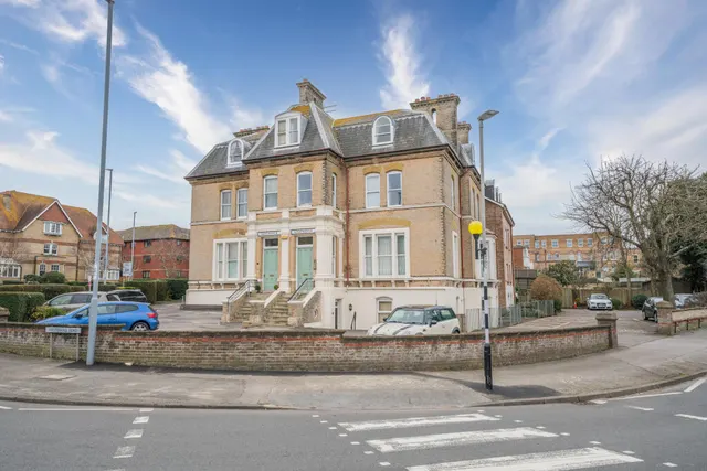 Westerhall Road, Weymouth, photo 1