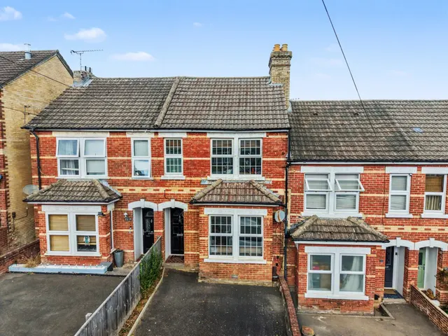 Douglas Road, Parkstone, photo 1