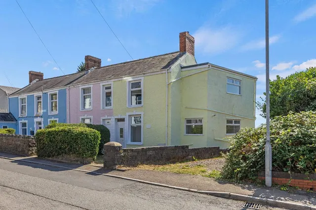 Cefn Road, Bonymaen, Swansea, West Glamorgan, SA1 7HH, photo 1