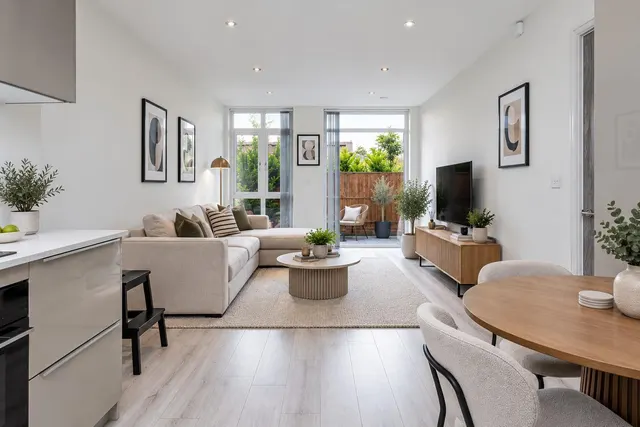 Clockhouse Avenue, Barking, IG11, photo 1
