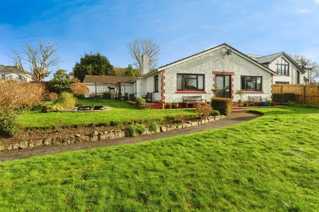Goldenbank, Falmouth, TR11, photo 1
