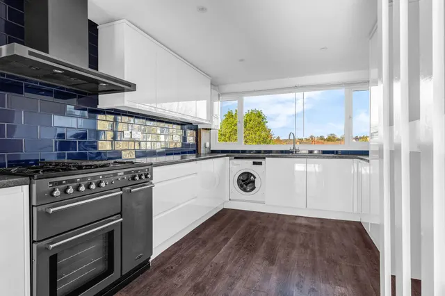 Photo 2 — Crib Street, WARE, Ware, SG12 9HG