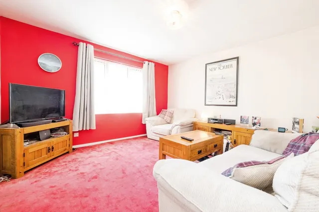 Photo 3 — Benyon Path, South Ockendon, Essex, RM15