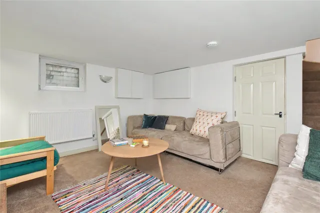 Glebe Place, Kirkstall, LS5, photo 3