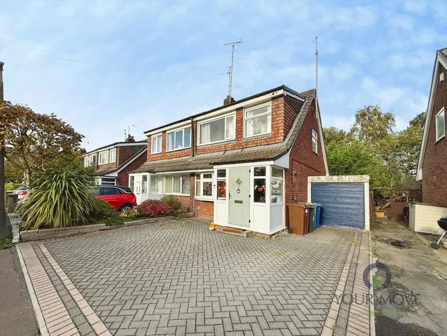 Nuttall Avenue, Whitefield, M45, photo 1