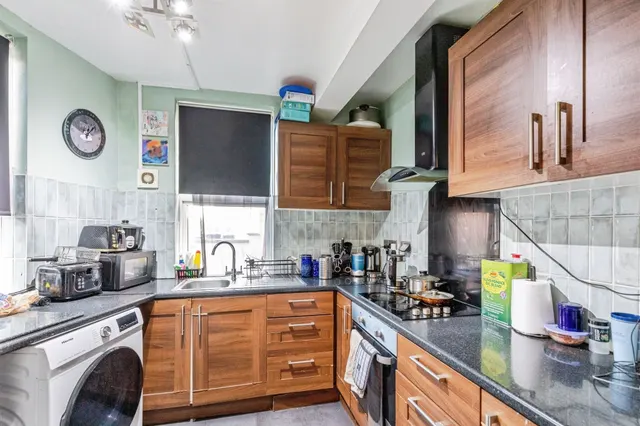Scarborough Street, Wellingborough, NN9, photo 3