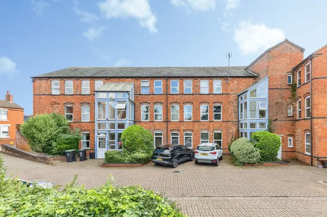 Scarborough Street, Wellingborough, NN9, photo 1