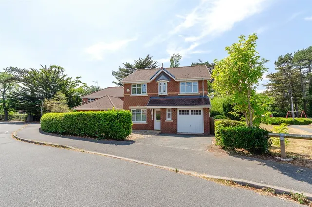 Chatsworth Close, Rhos on Sea, photo 1