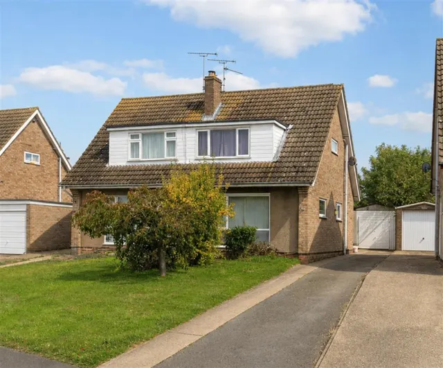 St. Annes Road, Kettering, photo 1