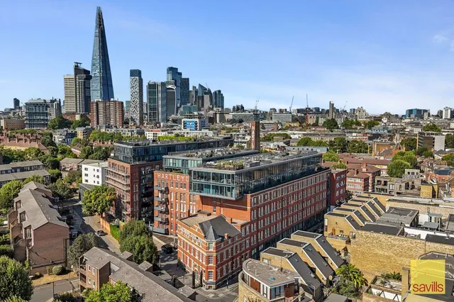 Photo 2 — Green Walk, London, SE1 4TQ