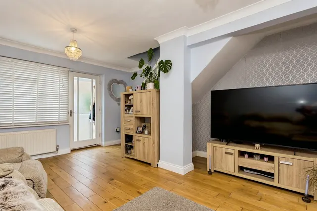 Nelson Road, Horsham, photo 1