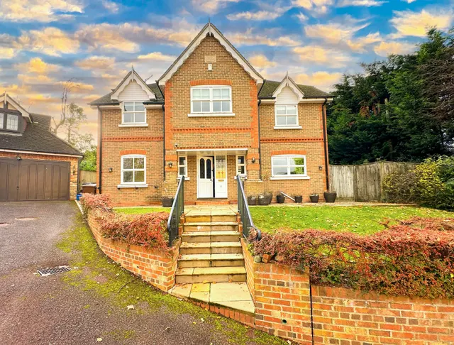Otway Gardens, Bushey, WD23, photo 1