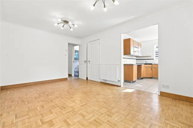 with 2 bedrooms in Saffron Walden, CB10, photo 3