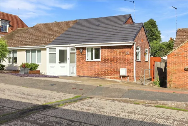 with 2 bedrooms in Saffron Walden, CB10, photo 1